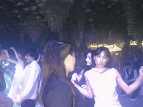 1902504