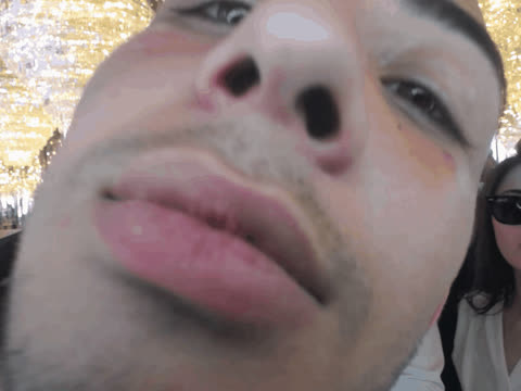 1901593