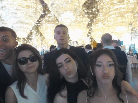 1901606