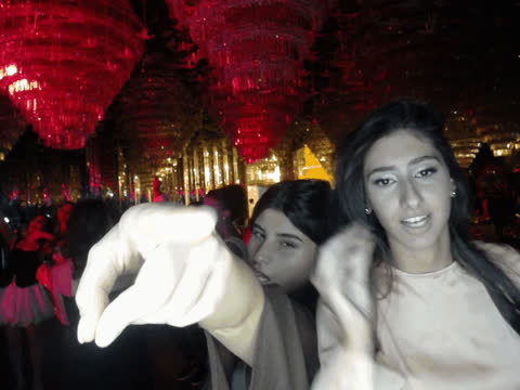 1902164