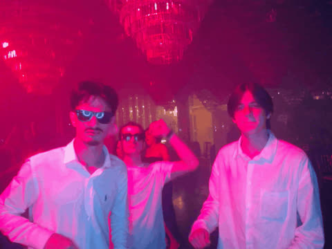 1902102