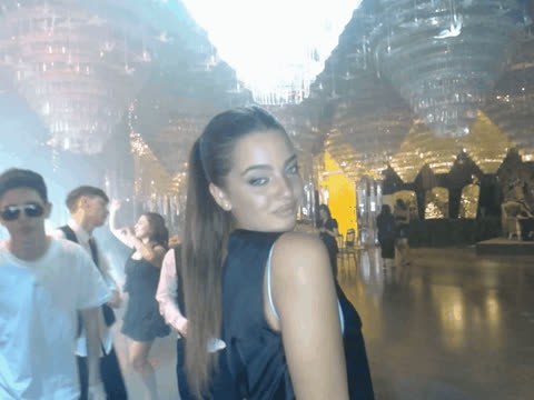 1903018