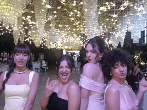 1904048