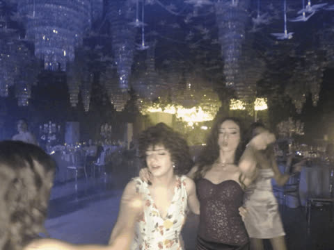 1904274
