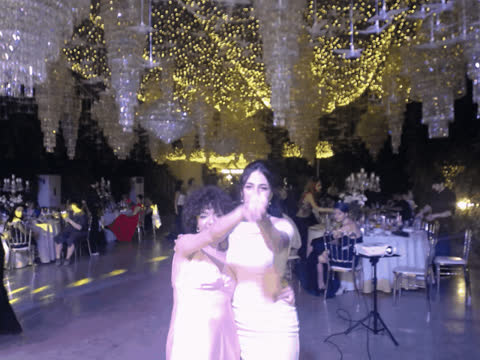 1904176