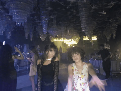 1904276