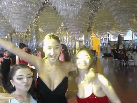 1903147