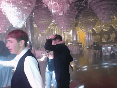 1903501