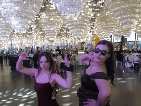 1903067