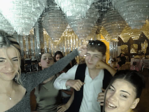 1903734
