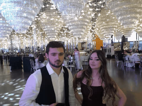 1903056