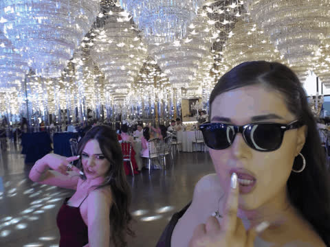 1903065