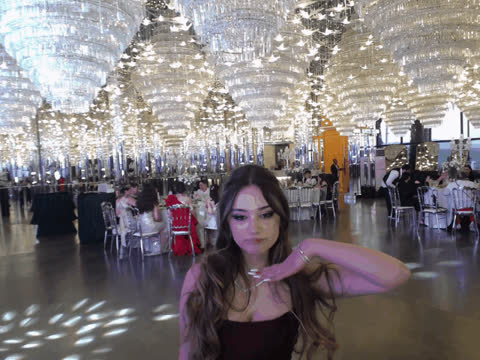 1903058