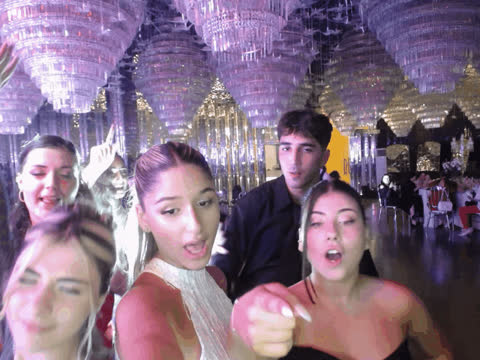 1903366