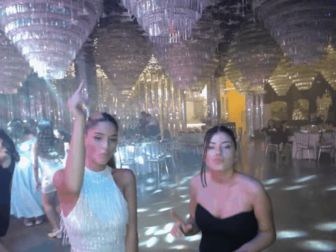 1903504