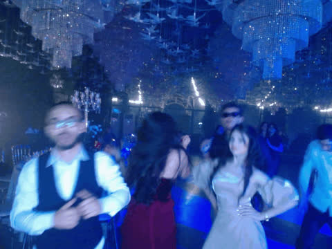 1903613