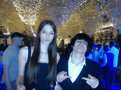 1903297