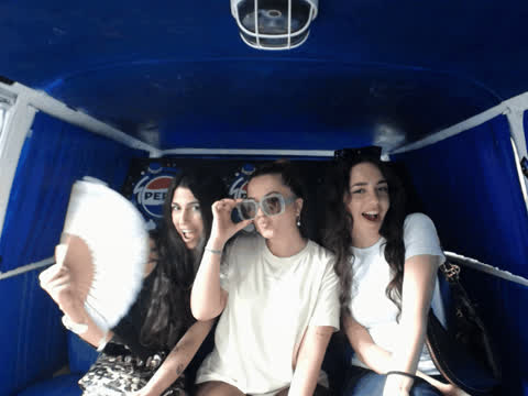 1904323