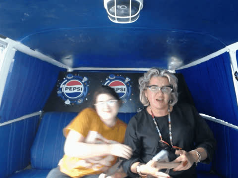 1903900