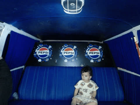 1904613