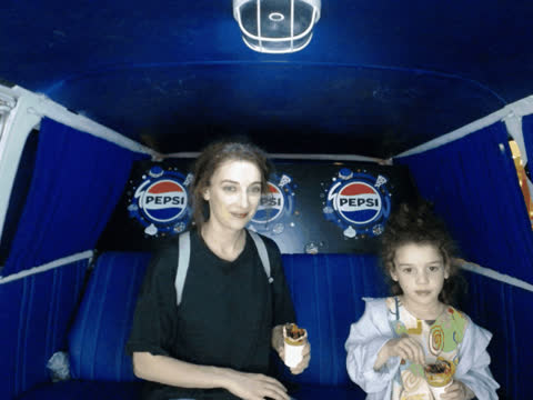 1904488