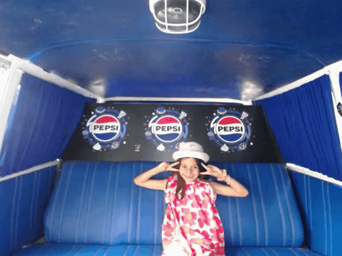 1903902
