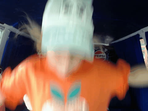 1904353