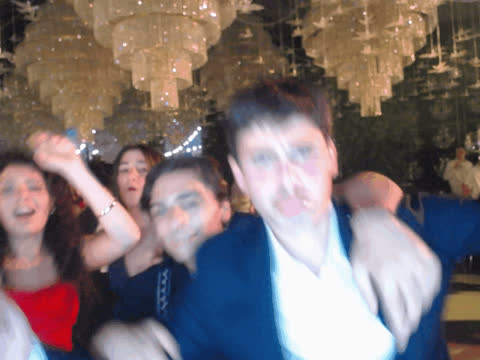 1905390