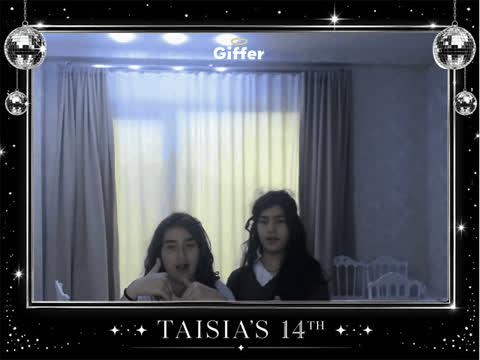 1905284
