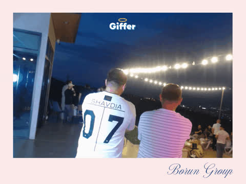 1906277
