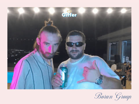 1906374