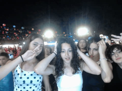 1907307