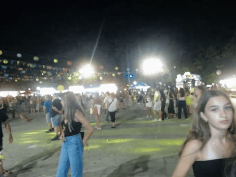 1907136