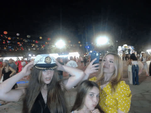 1907264