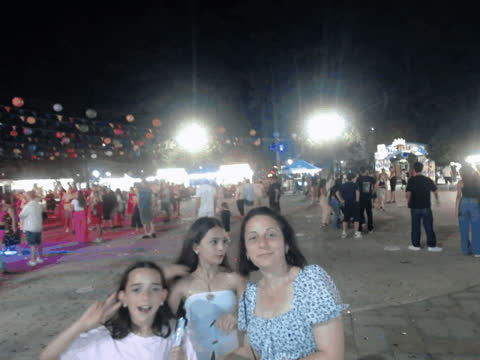 1907299