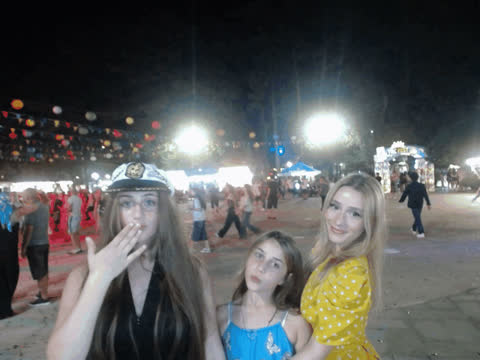 1907263