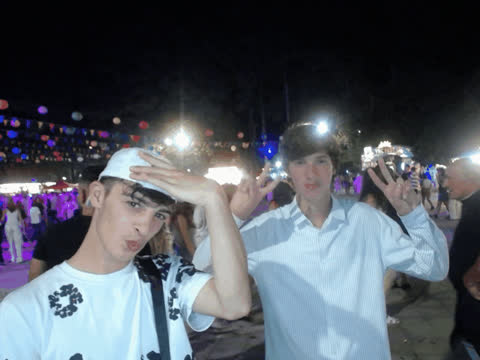 1907168