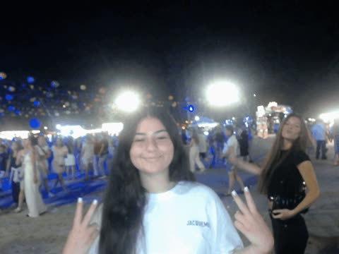1907225