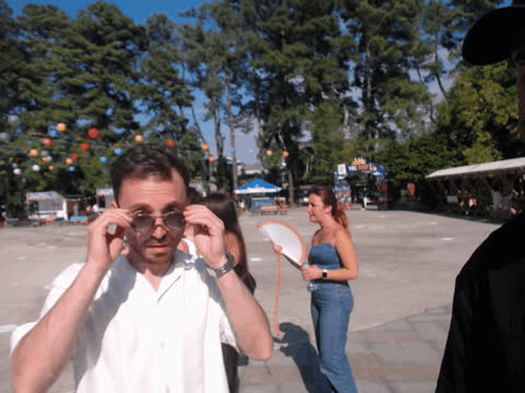 1906835