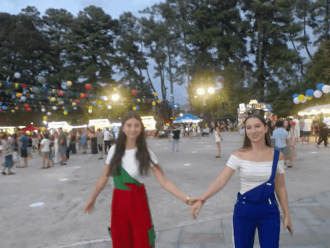 1907028