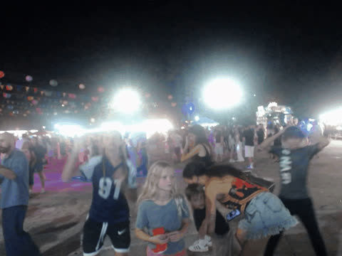 1907185