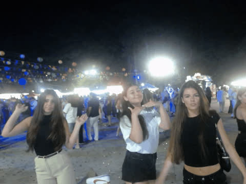 1907222