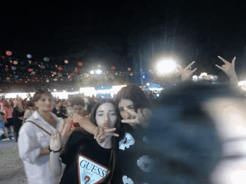 1907312