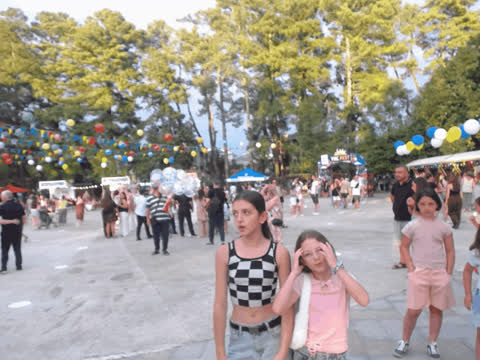 1906921