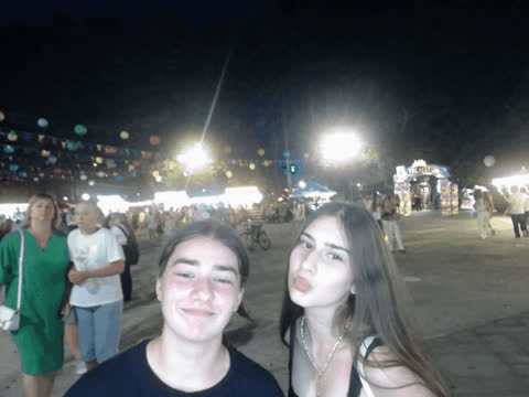 1907119
