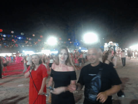1907207