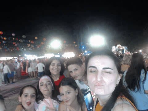 1907238