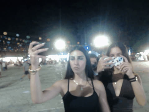 1907335
