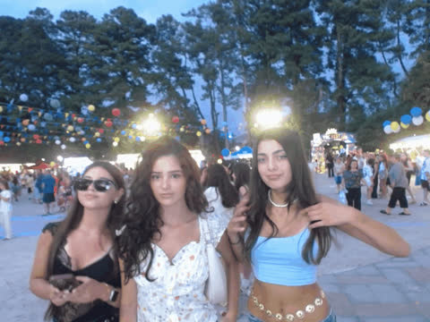 1907044