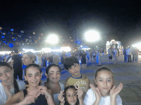 1907219